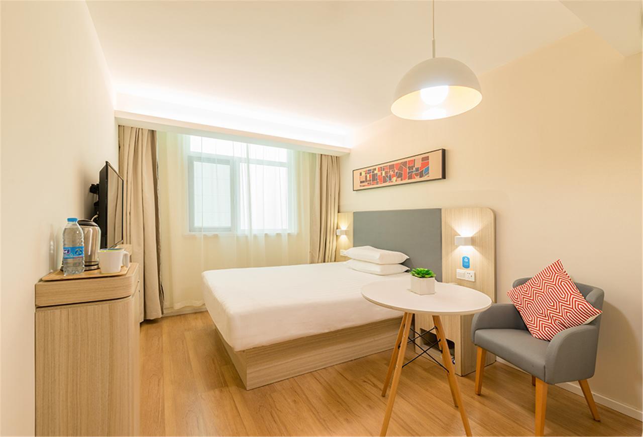 Hanting Hotel Beijing Taoran Pavilion Bagian luar foto