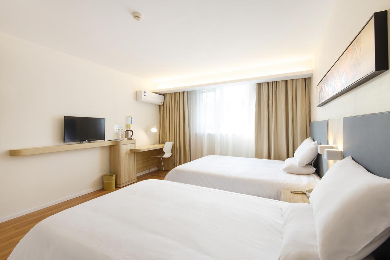 Hanting Hotel Beijing Taoran Pavilion Bagian luar foto