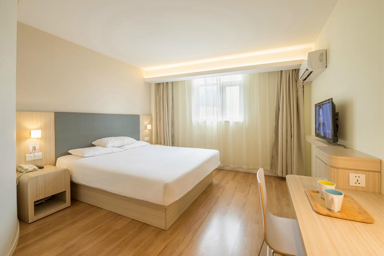 Hanting Hotel Beijing Taoran Pavilion Bagian luar foto