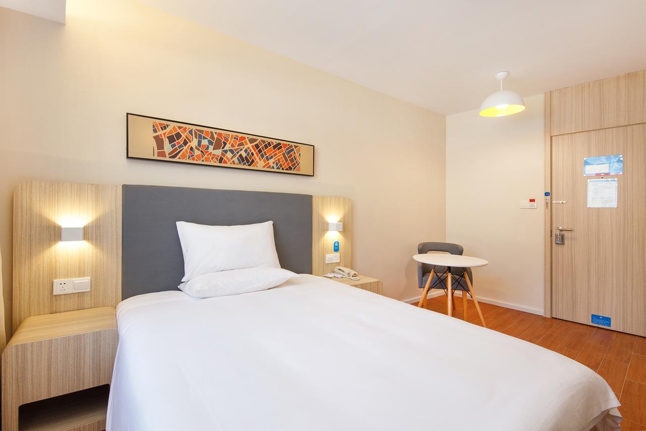 Hanting Hotel Beijing Taoran Pavilion Bagian luar foto