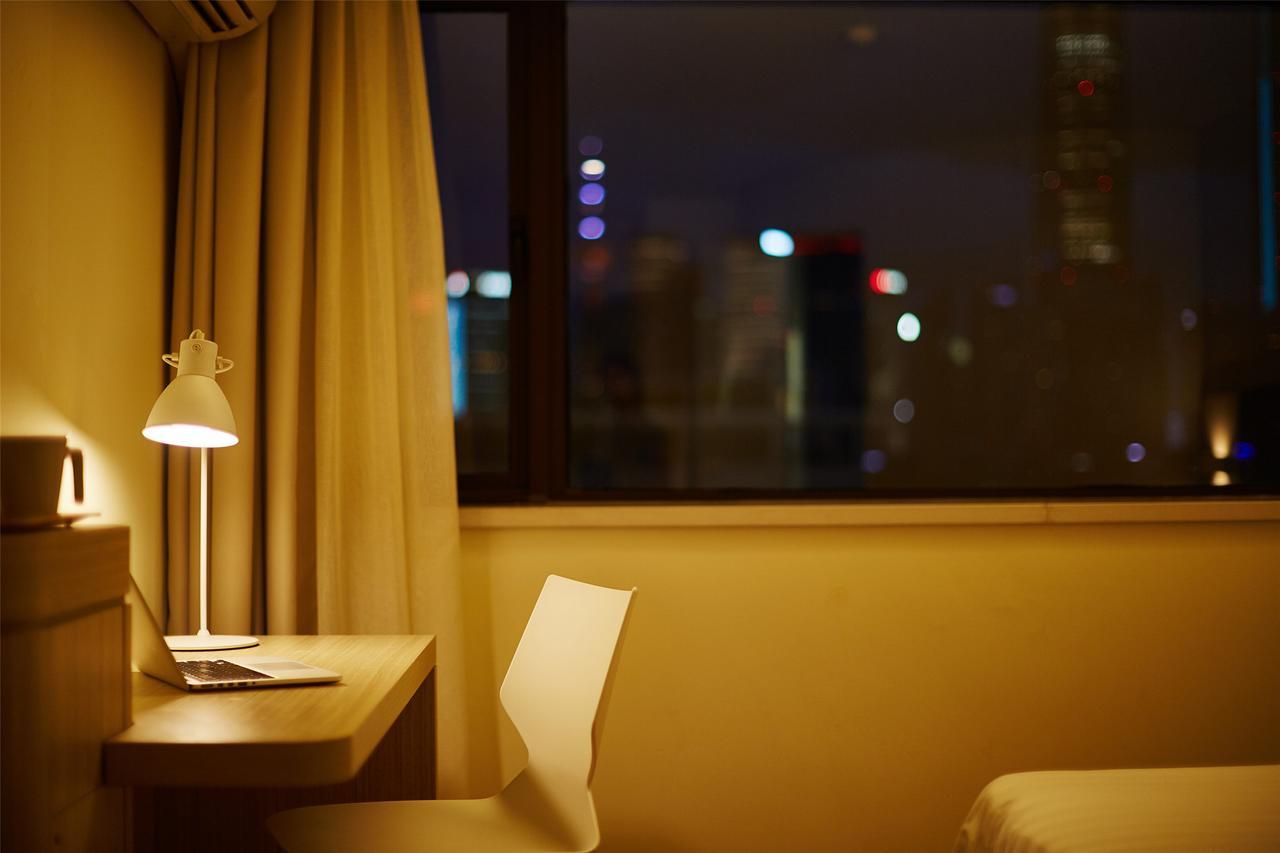 Hanting Hotel Beijing Taoran Pavilion Bagian luar foto